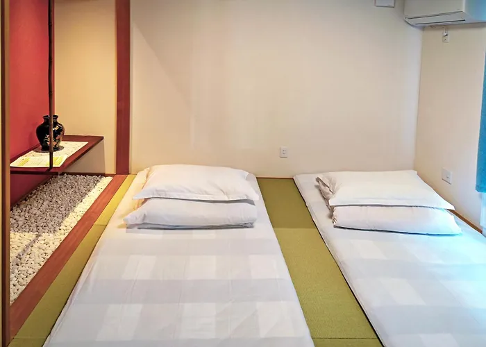 White House Onsen Guesthouse