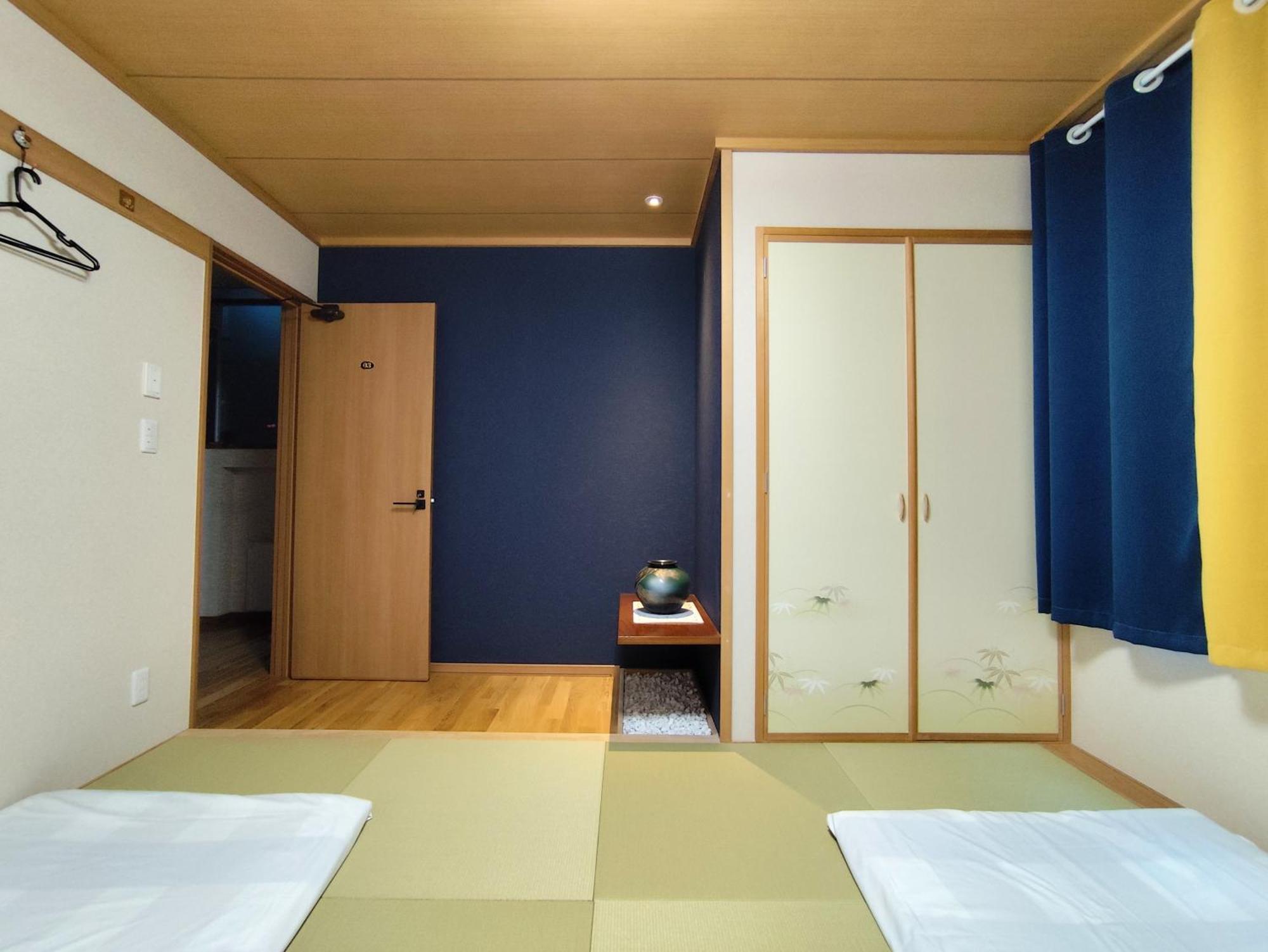 White House Onsen Guest house *