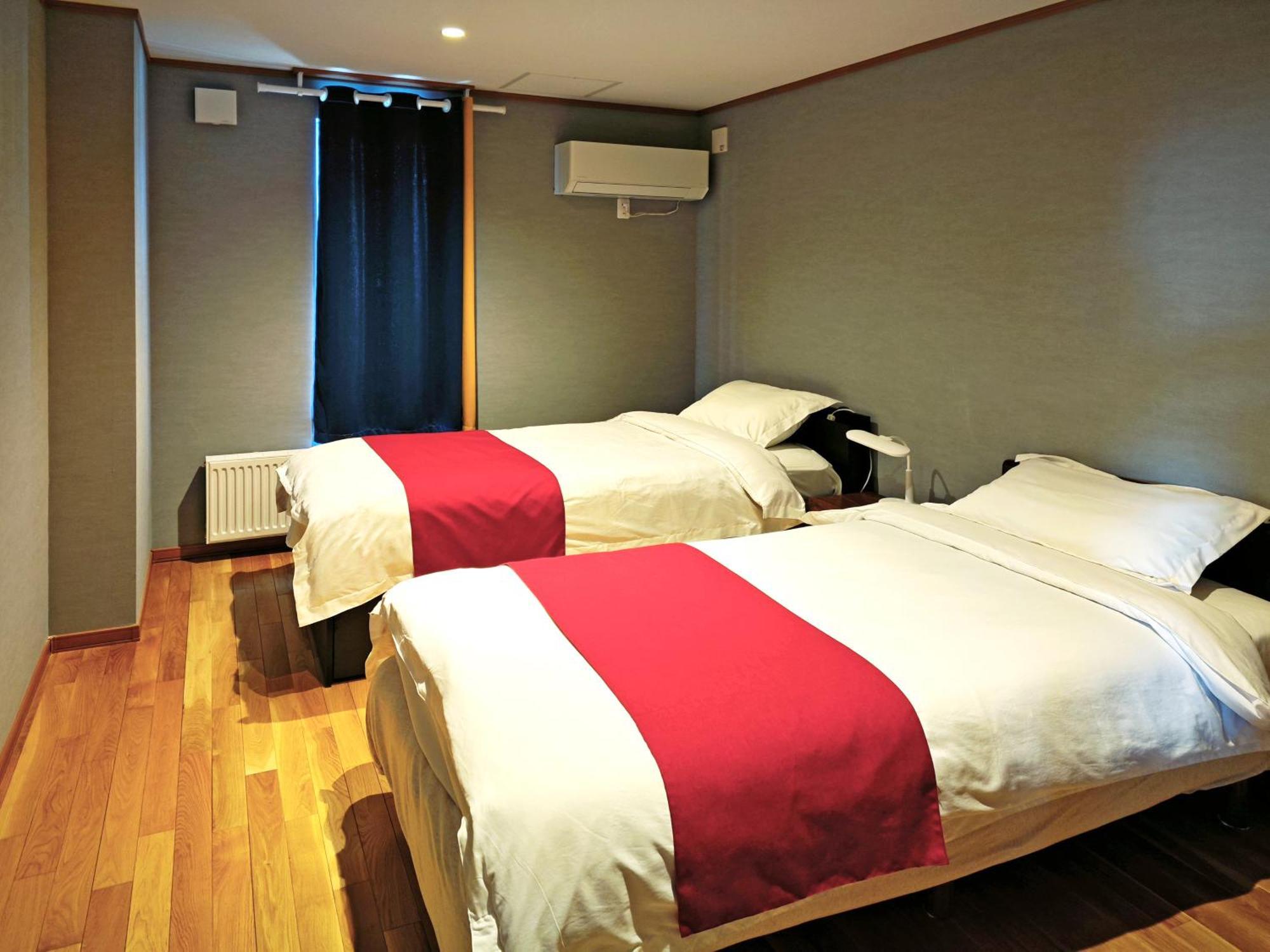 Guest house White House Onsen *